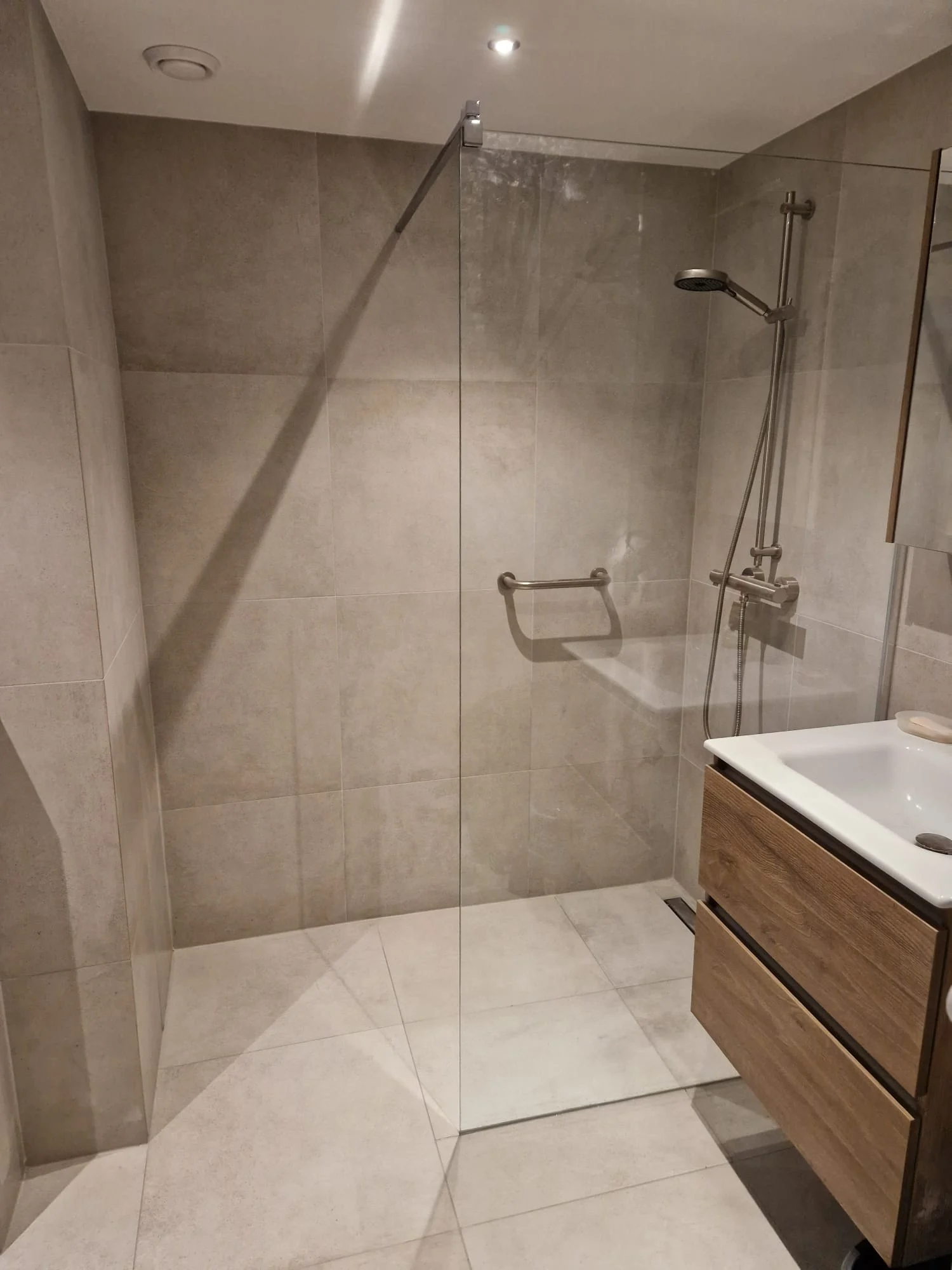 na foto Lekkage verholpen in Velp | GG-Bouw in Velp,Gelderland renovatieproject door aannemer GG-Bouw