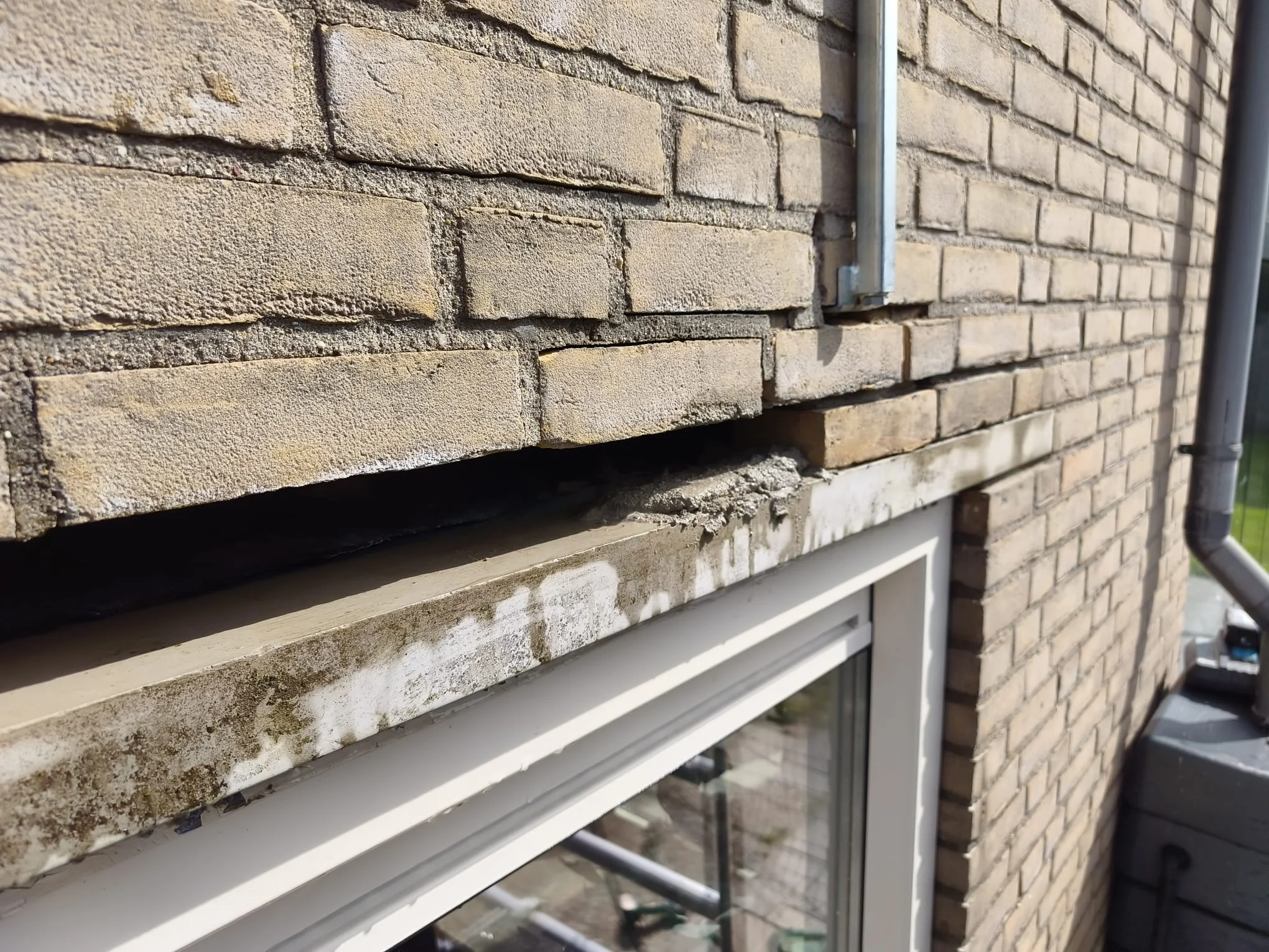 voor foto Gevel renovatie in Eerbeek | GG-Bouw in Eerbeek, Gelderland renovatieproject door aannemer GG-Bouw